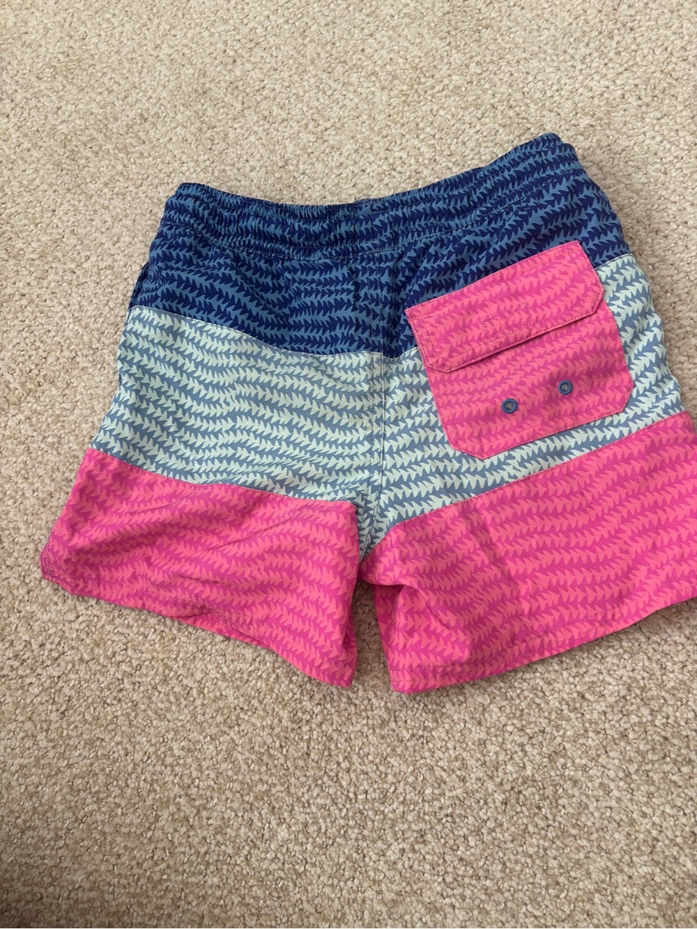 Vineyard Vines Tri-Block Whale Print Swim Shorts in Navy, Light Blue & Pink - Picture 7 of 8